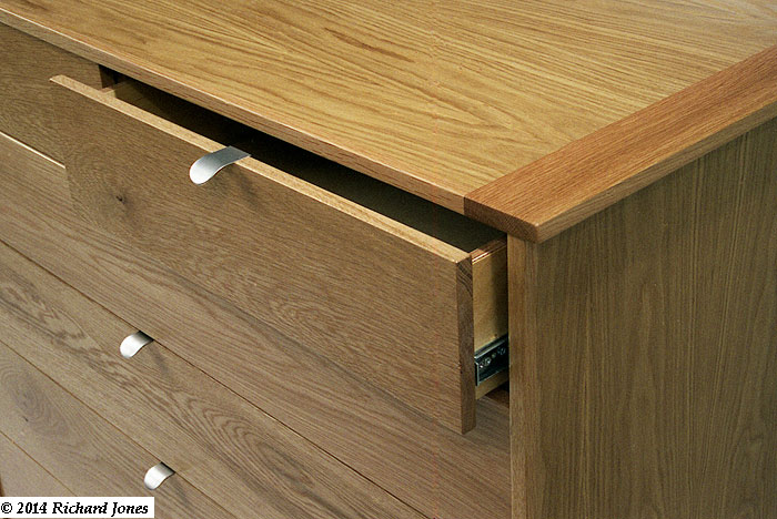 oak-chest-drawers-21-700px.jpg